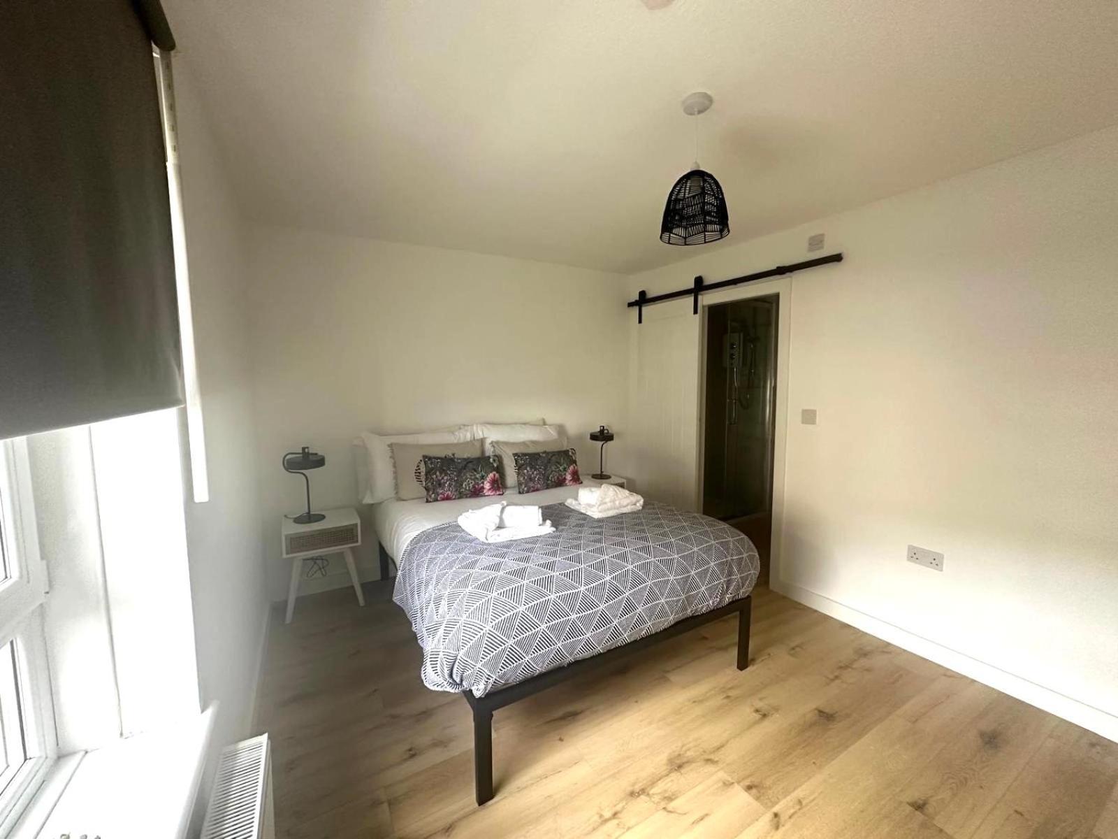 Holyrood Central Apartment Единбург Екстериор снимка